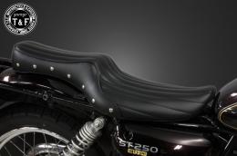 ST250E　スタッド付きダブルシート(バーチカル)