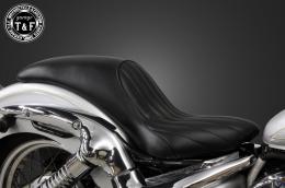 イントルーダーLC250　ガンファイターシート(バーチカル)