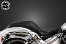 イントルーダーLC250　ガンファイターシート(バーチカル)