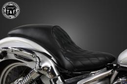 イントルーダーLC250　ガンファイターシート(ダイヤ)