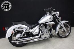 イントルーダーLC250　ダブルシート(バーチカル)