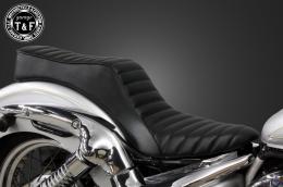 イントルーダーLC250　ダブルシート(タックロール)