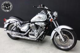 イントルーダーLC250　スタッド付きコブラシート(バーチカル)