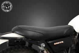 250TR　フラットシート(スムース)パイピングタイプ