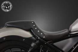 レブル250　スタッド付きガンファイターシート(スムース)BK/BK