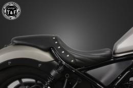 レブル250　スタッド付きガンファイターシート(バーチカル)BK/BK