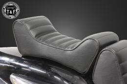 エリミネーター250V　キング&クィーンシート(タックロール)ピリオンシートのみ