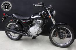 グラストラッカー250(キャブモデル専用)　スタッド付きショートフラットシート(ダイヤ)