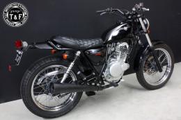 グラストラッカー250(キャブモデル専用)　ショートフラットシート(ダイヤ)