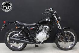 グラストラッカー250(キャブモデル専用)　ショートフラットシート(スムース)