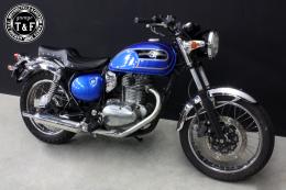 エストレヤ　スタッド付きダブルシート(バーチカル)