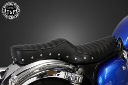 エストレヤ　スタッド付きダブルシート(タックロール)