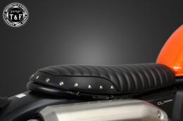 CL250　スタッド付きショートフラットシート(タックロール)