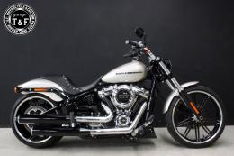 ソフテイルブレイクアウト(2018〜2024年)　スタッド付きガンファイターシート(スムース)