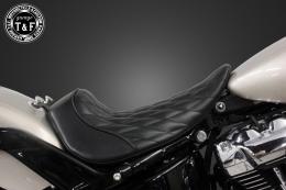 ソフテイルブレイクアウト(2018〜2024年)　シングルシート(ダイヤ)