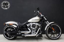 ソフテイルブレイクアウト(2018〜2024年)　シングルシート(ダイヤ)