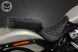 ソフテイルブレイクアウト(2018〜2024年)　ピリオンシート(ダイヤ)