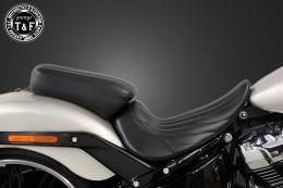 ソフテイルブレイクアウト(2018〜2024年)　ピリオンシート(バーチカル)