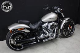 ソフテイルブレイクアウト(2018〜2024年)　ピリオンシート(バーチカル)